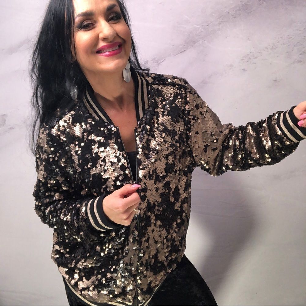 NWT Torrid Sequin lined jacket, runway collection